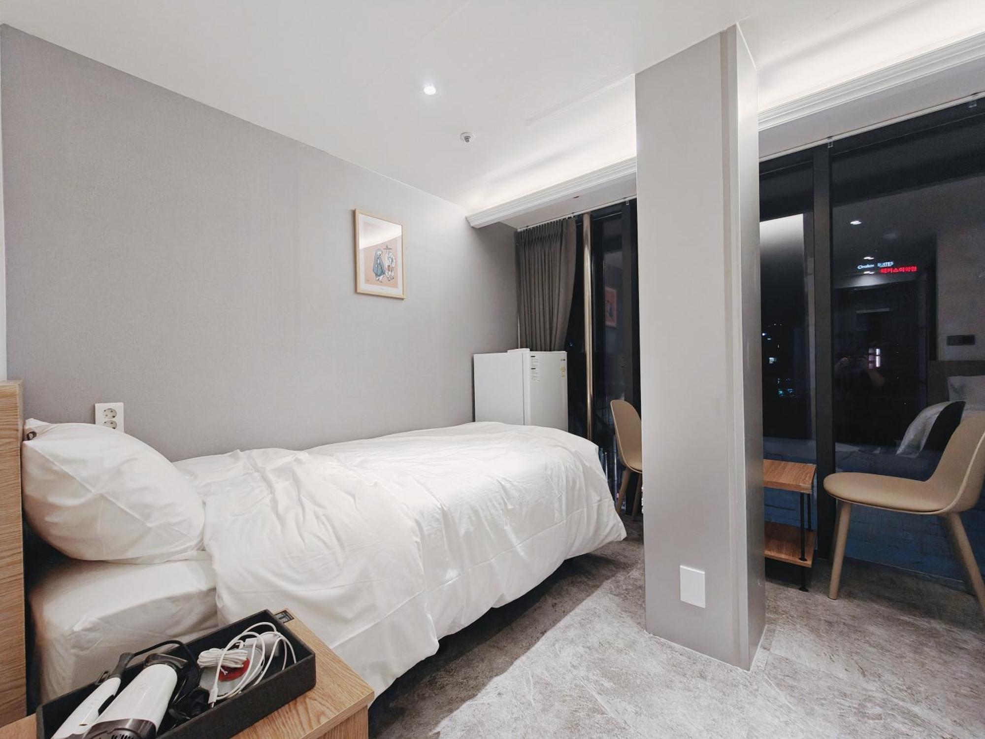 L Hostel Seoul Exterior photo
